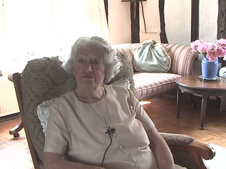 Pearl Clark (nee Hay)